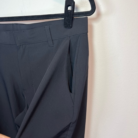 Fabletics Mens The Only Pant Black Regular Fit Performance Golf Stretch Sz 30x30 - Picture 4 of 11